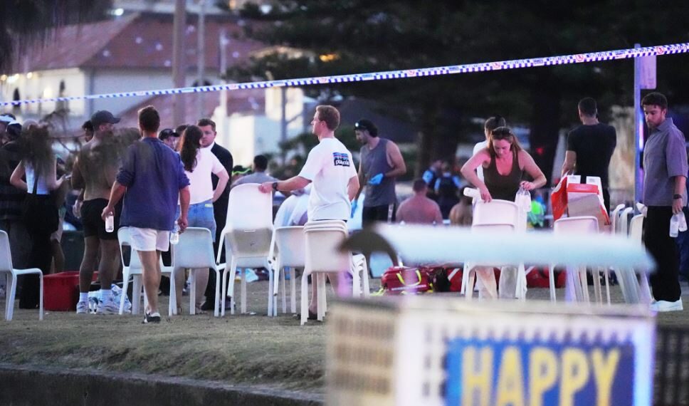 சிட்னியில் பயங்கரவாத தாக்குதல்: குறைந்தது 16 பேர் உயிரிழப்பு